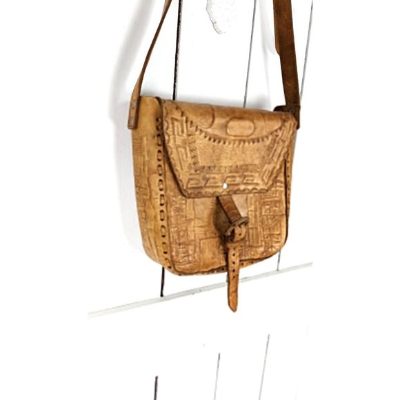 Vintage tooled embossed leather Aztec Mayan totem face shoulder crossbody purse - Picture 3 of 6